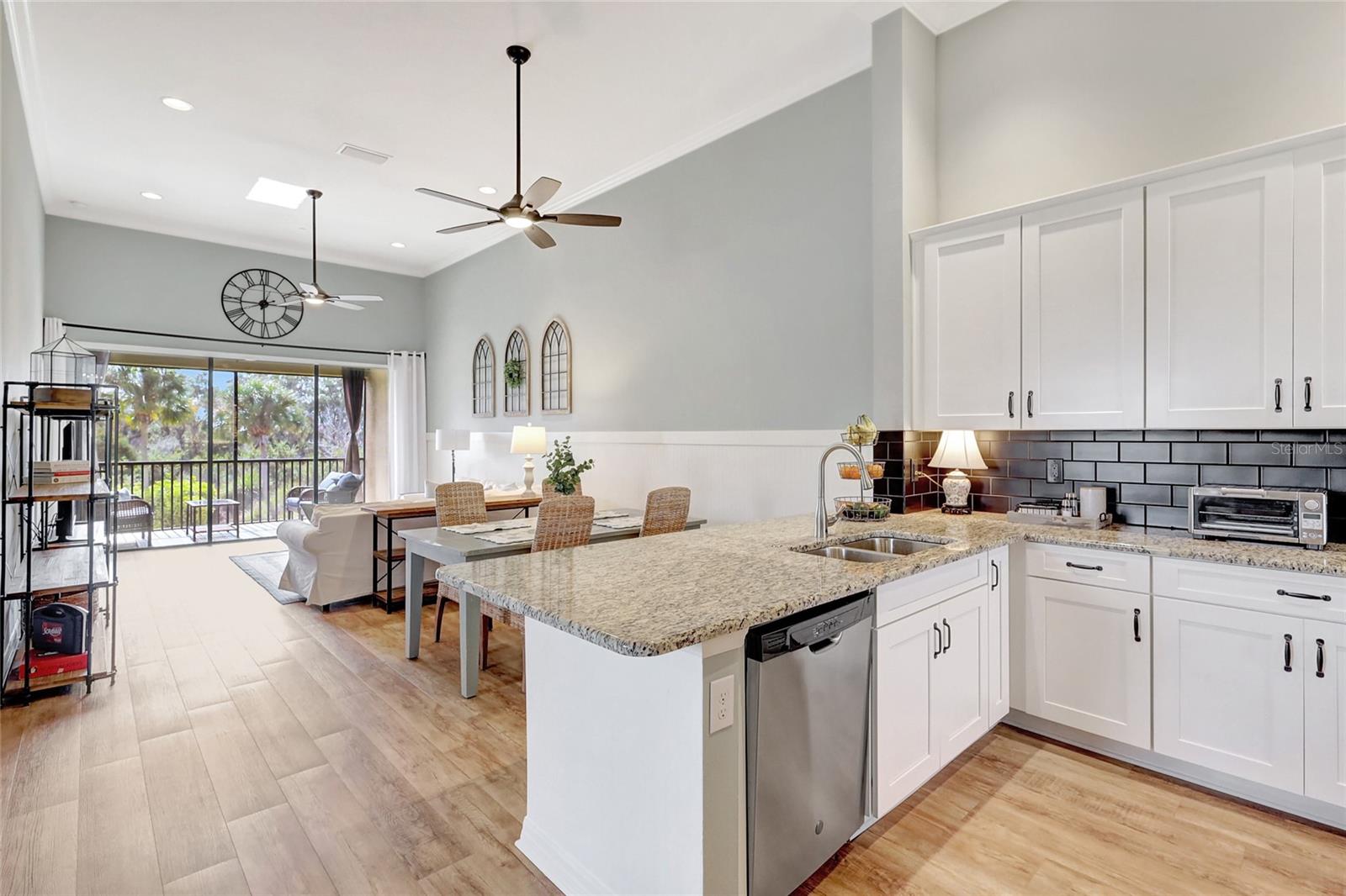 13702 MESSINA LOOP #201