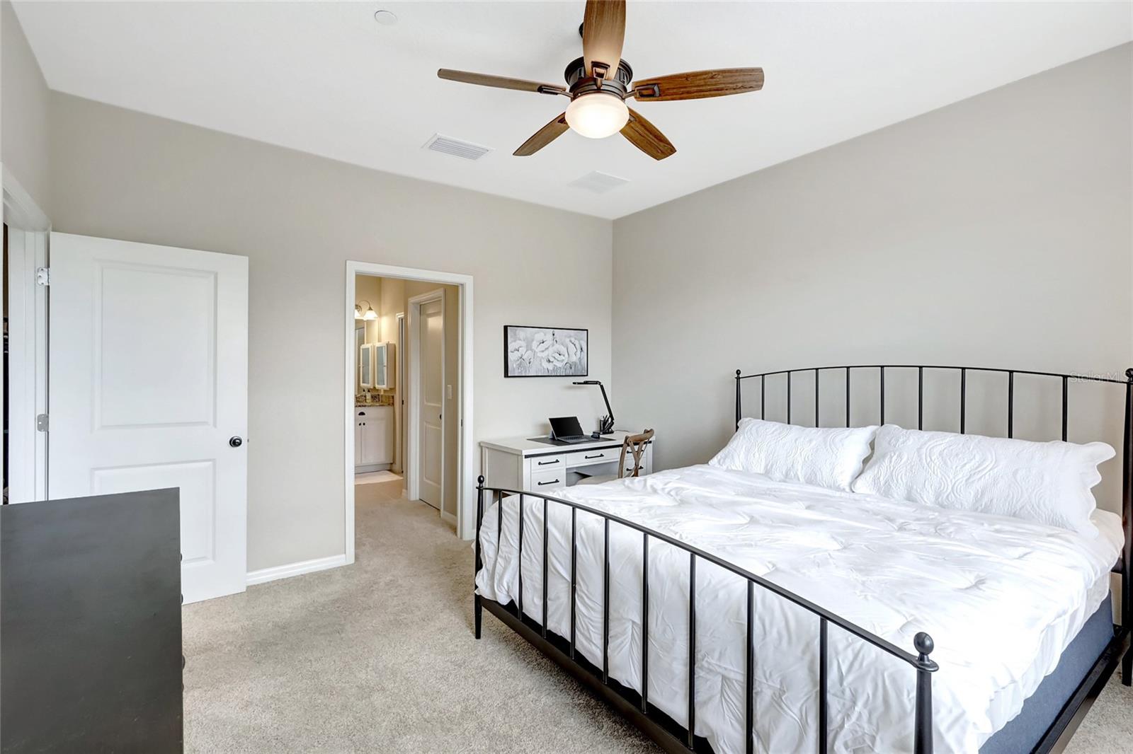 13702 MESSINA LOOP #201