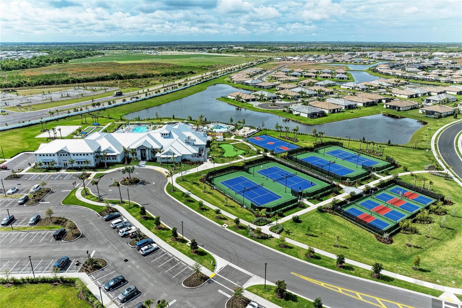 15917 CLEAR SKIES PL