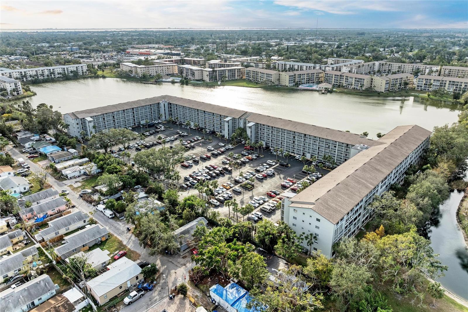 3176 LAKE BAYSHORE DR #319