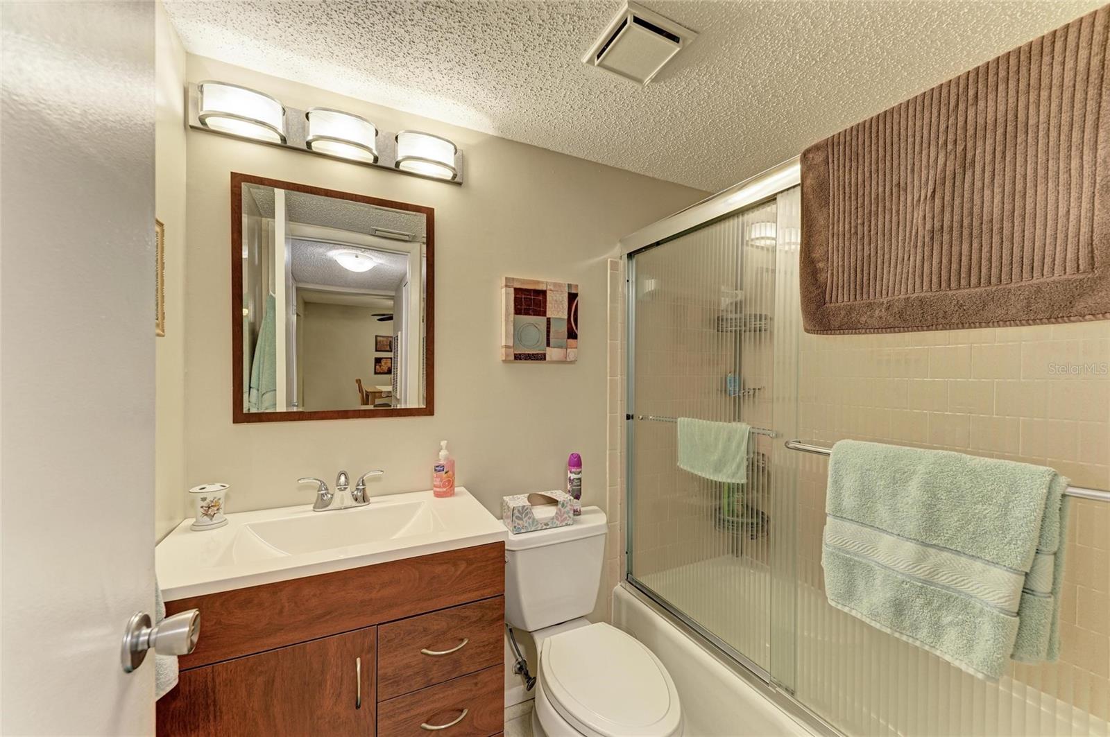 3176 LAKE BAYSHORE DR #319