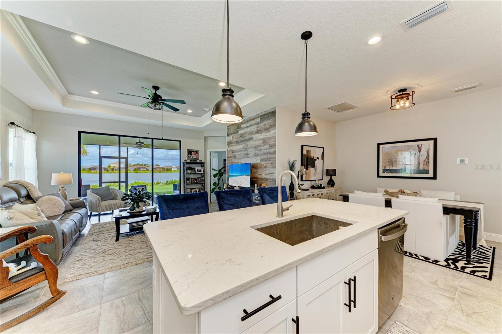 4625 CANOE CREEK AVE