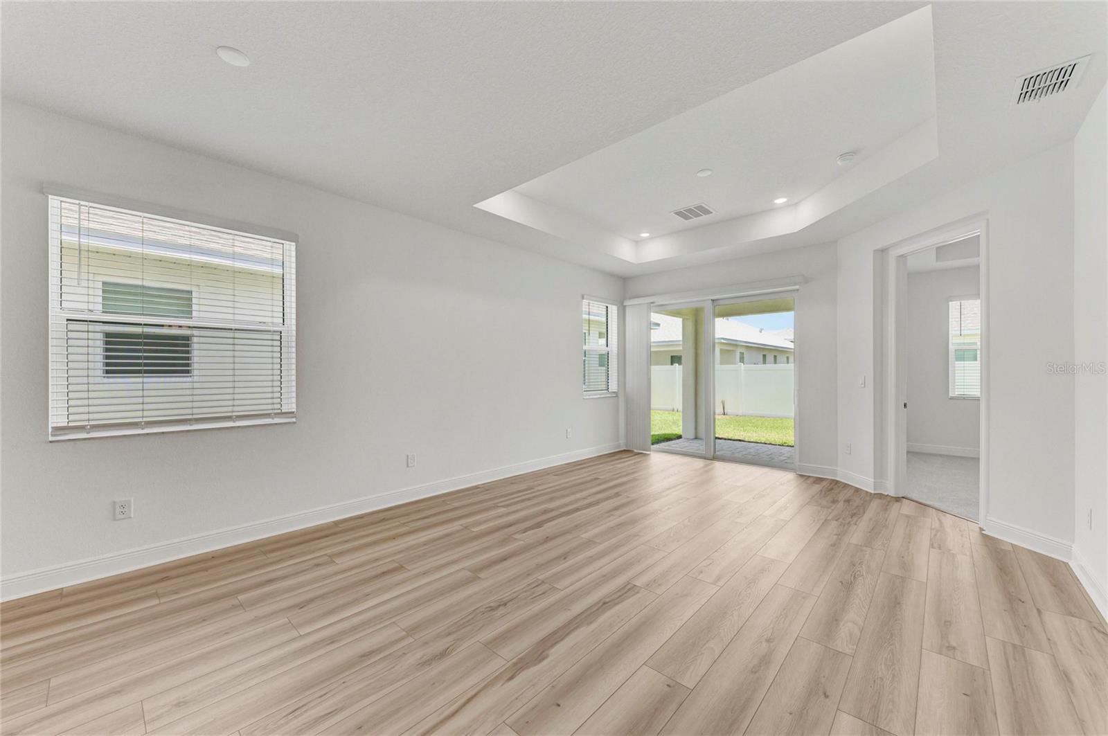 8212 CALLAHAN AVE