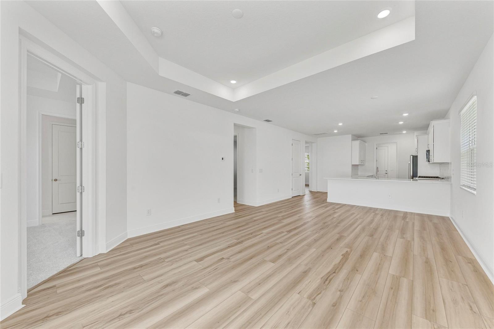 8212 CALLAHAN AVE