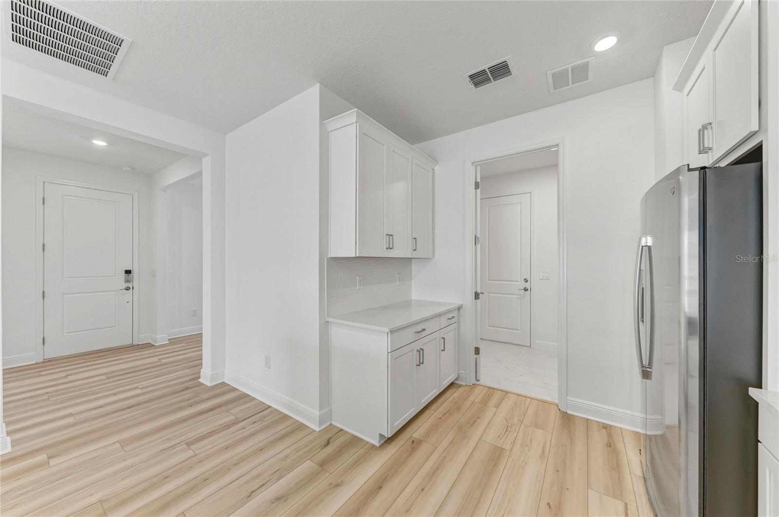 8212 CALLAHAN AVE