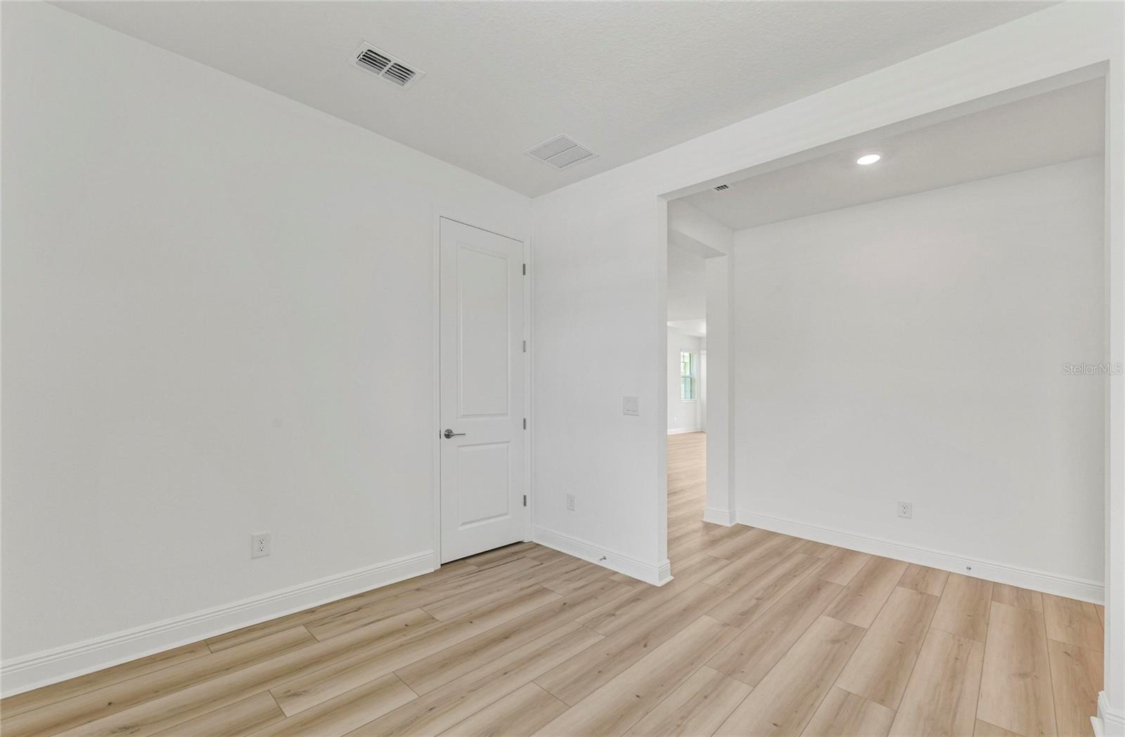 8212 CALLAHAN AVE