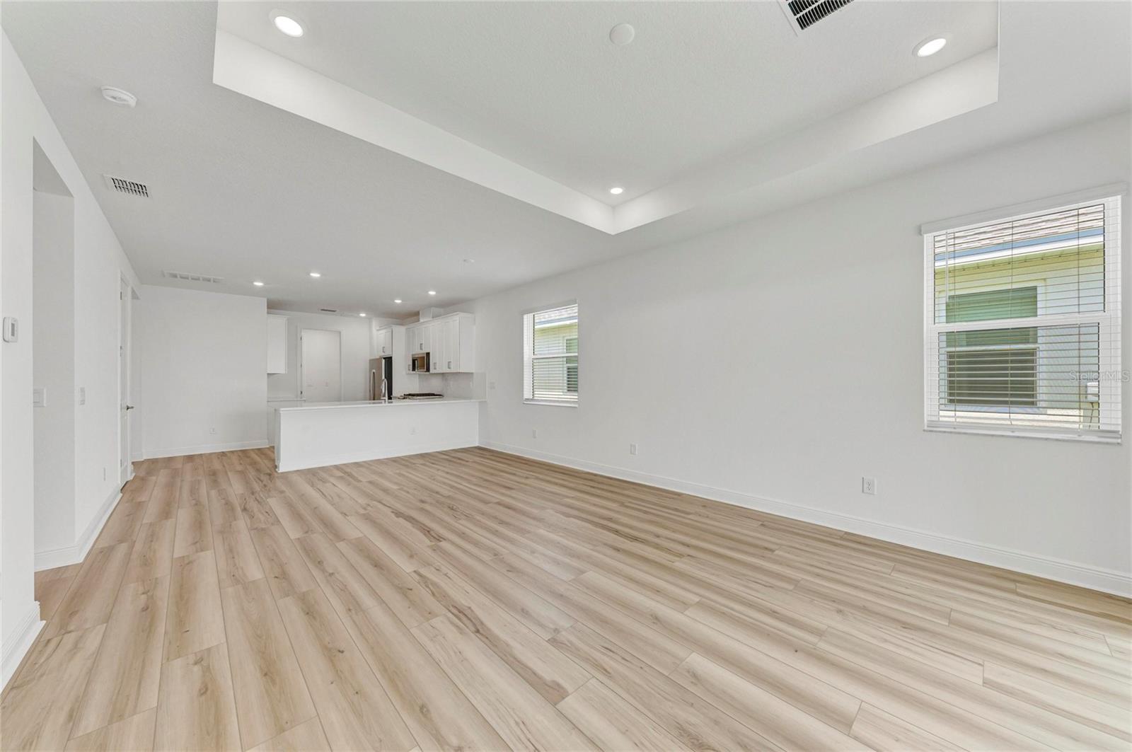 8212 CALLAHAN AVE
