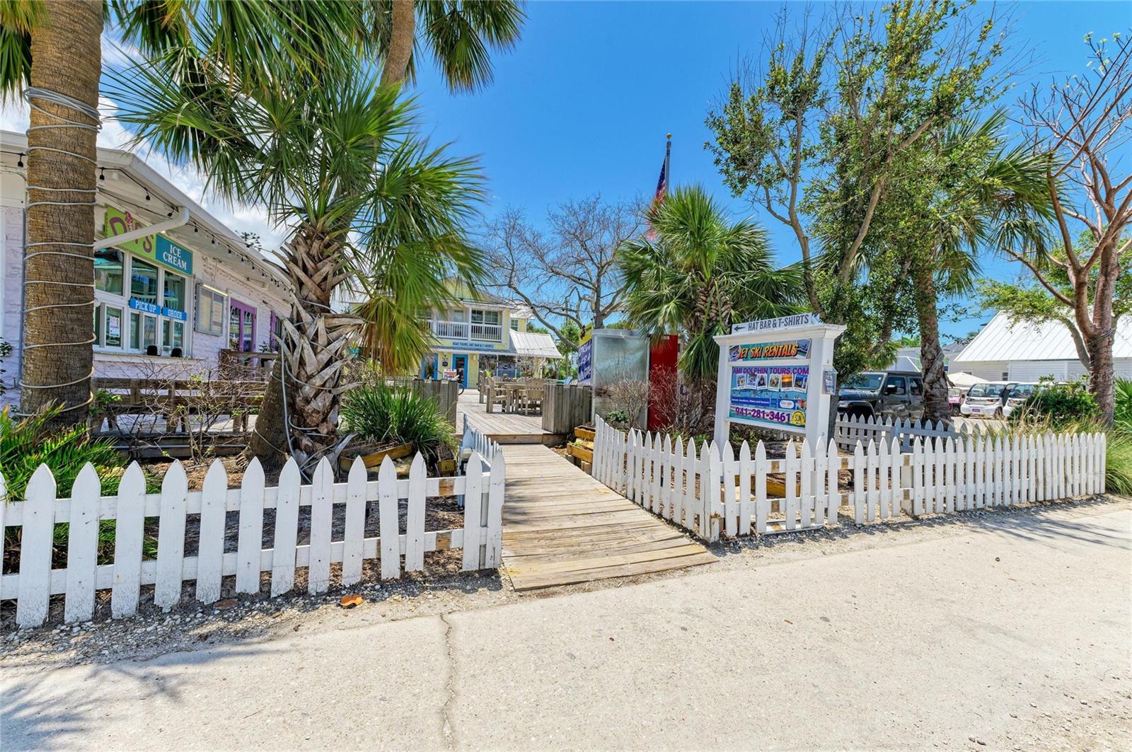 8212 CALLAHAN AVE