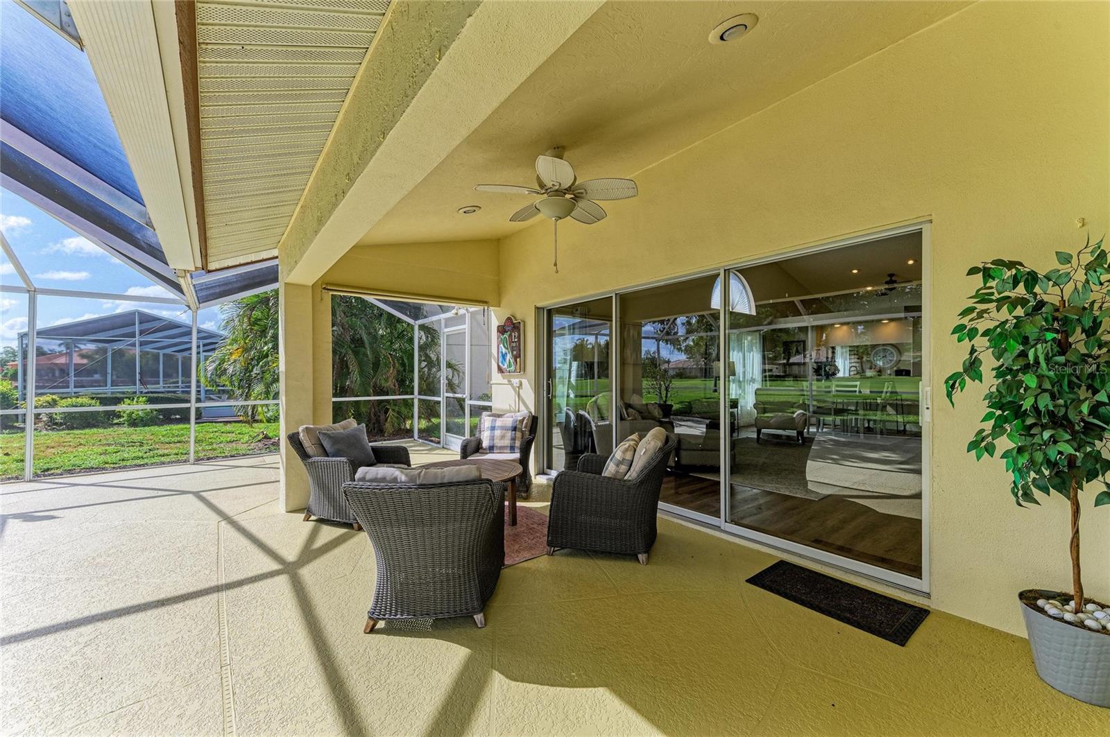 4909 CLUBVIEW CT E