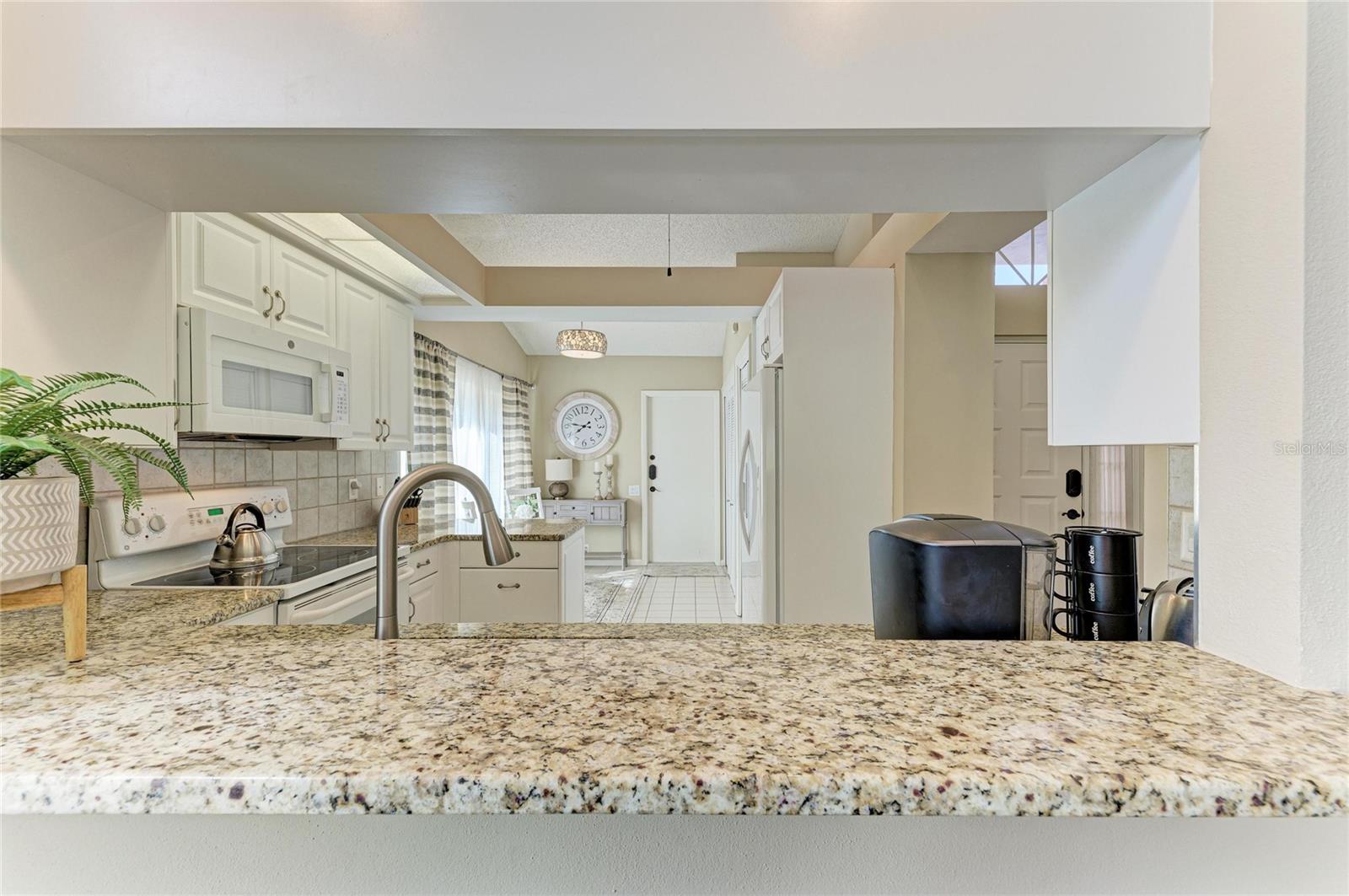 4909 CLUBVIEW CT E