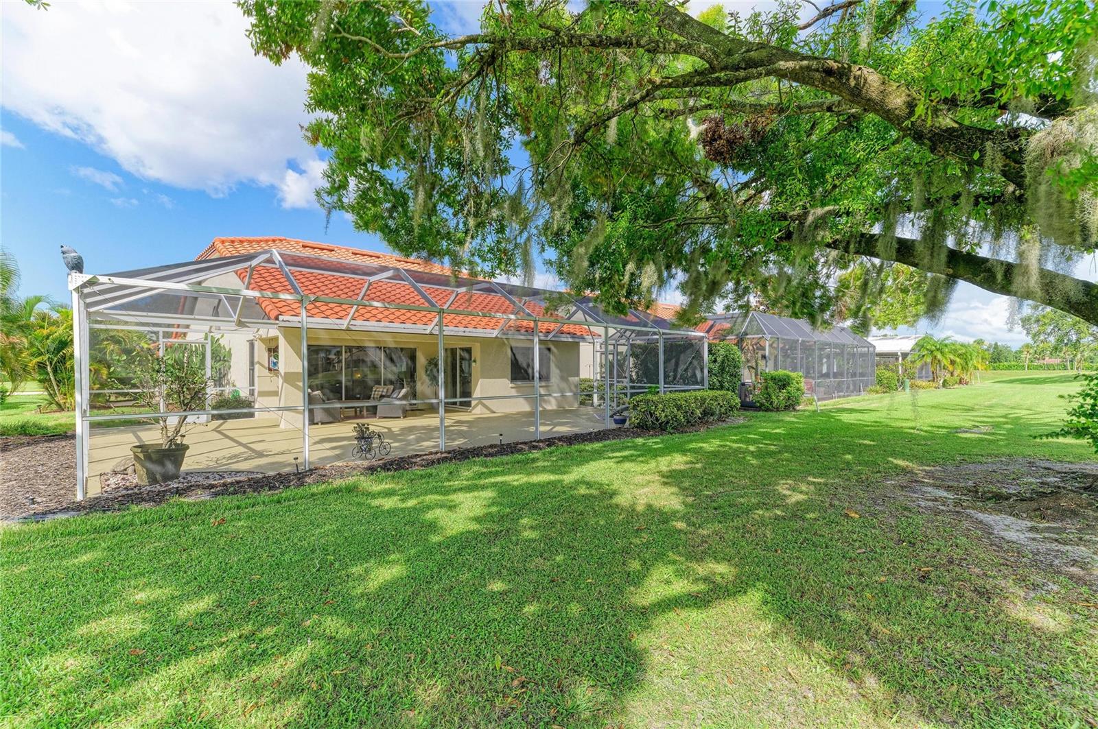 4909 CLUBVIEW CT E