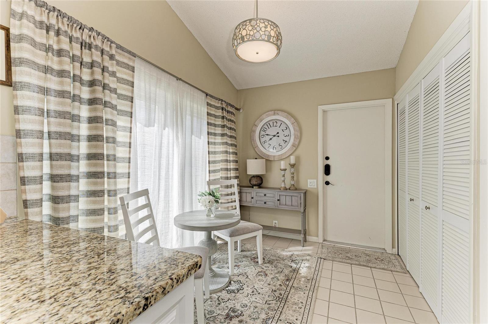 4909 CLUBVIEW CT E