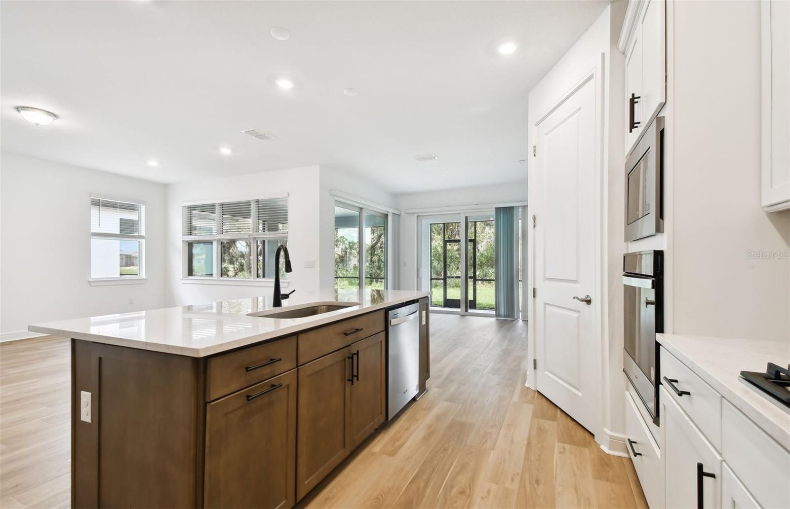 9368 BARRIER COAST TRL