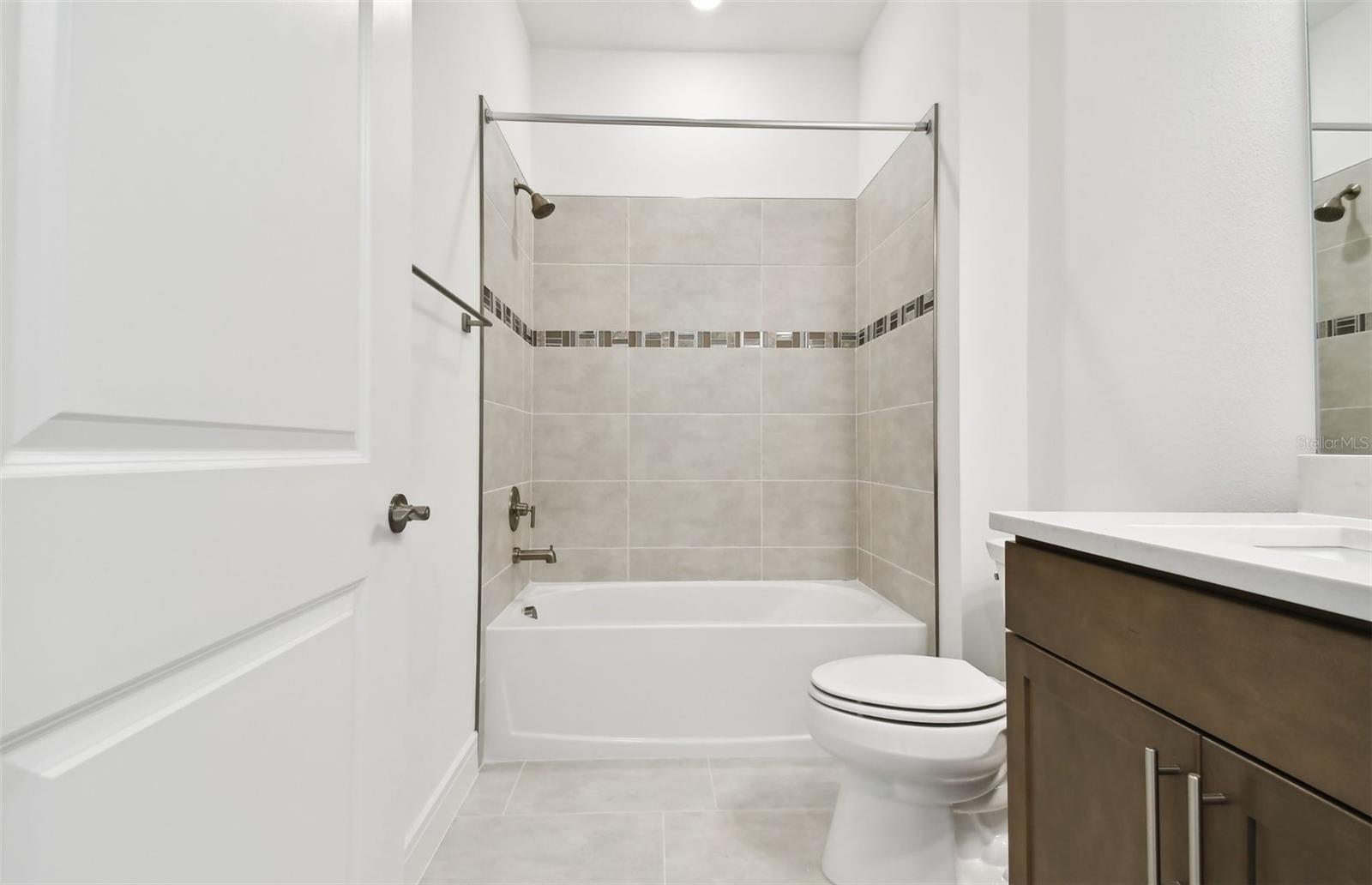 9368 BARRIER COAST TRL