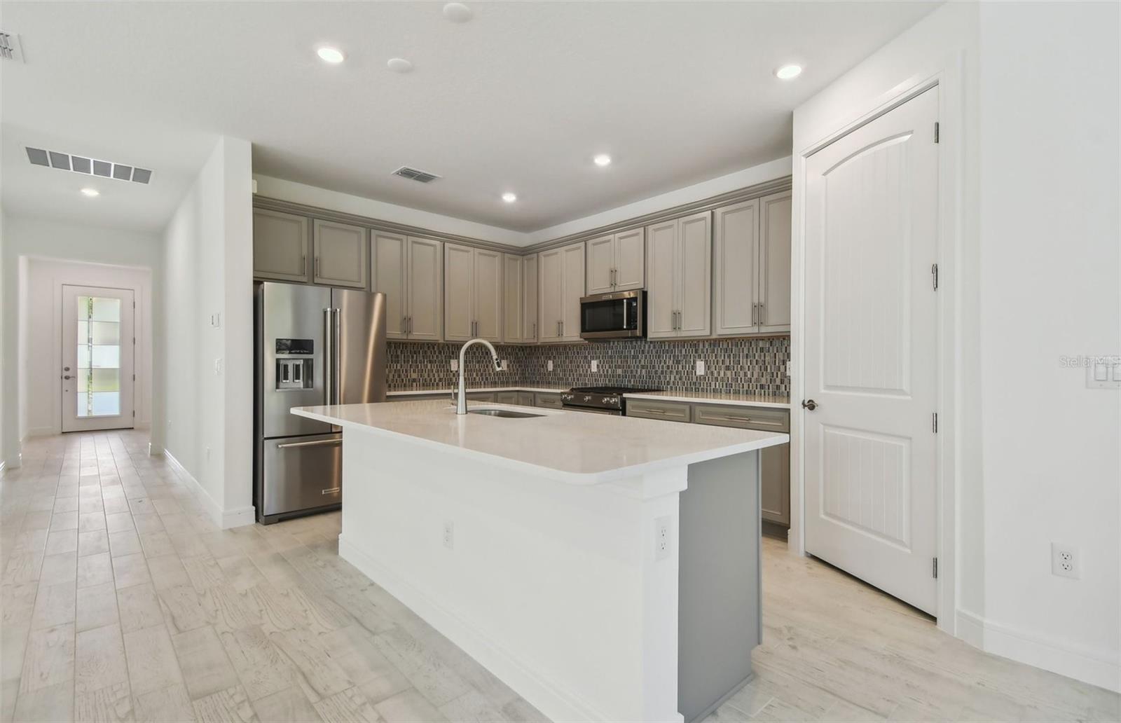 9369 BARRIER COAST TRL