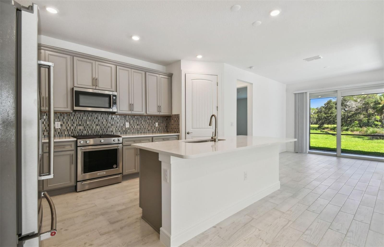 9369 BARRIER COAST TRL