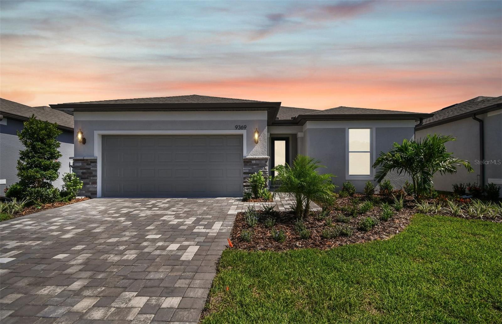 9369 BARRIER COAST TRL