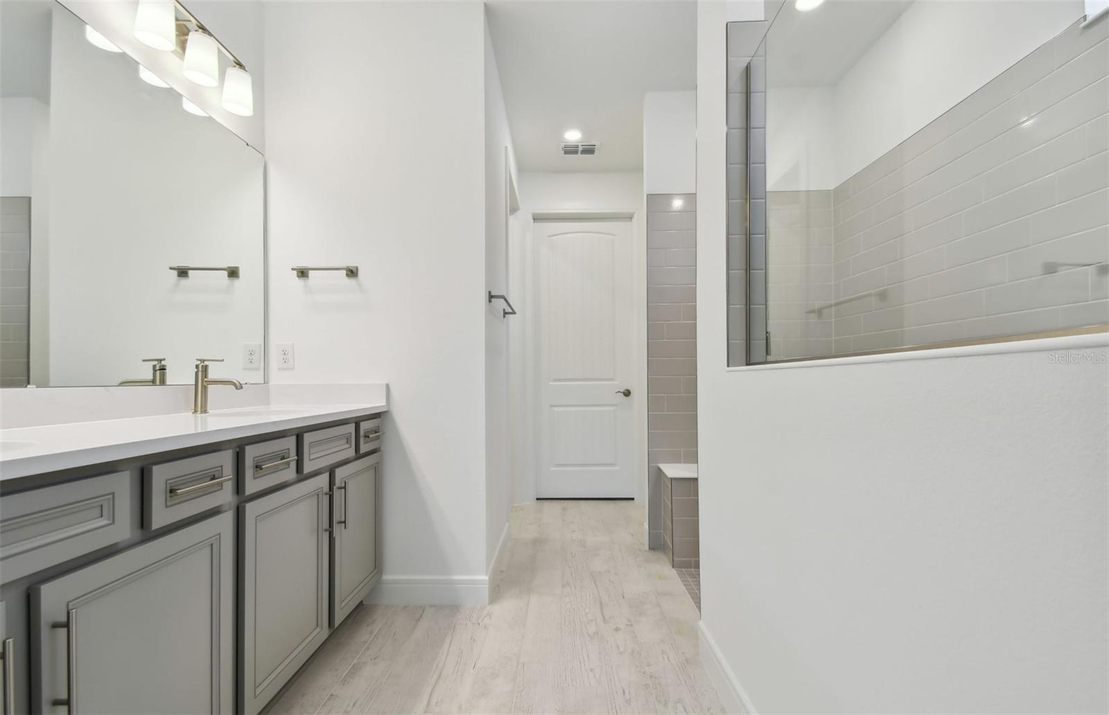 9369 BARRIER COAST TRL