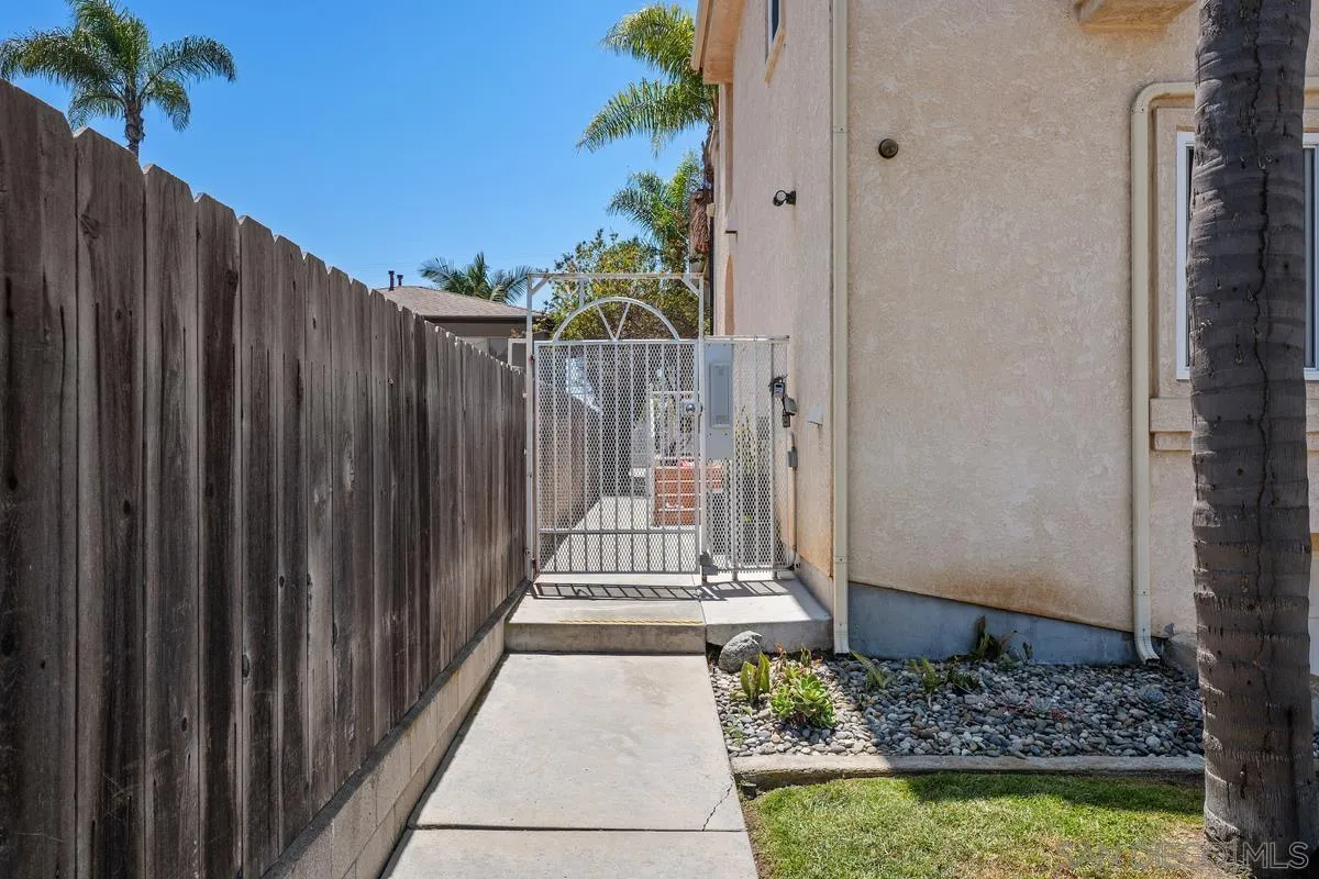 919 Agate Street Unit 5