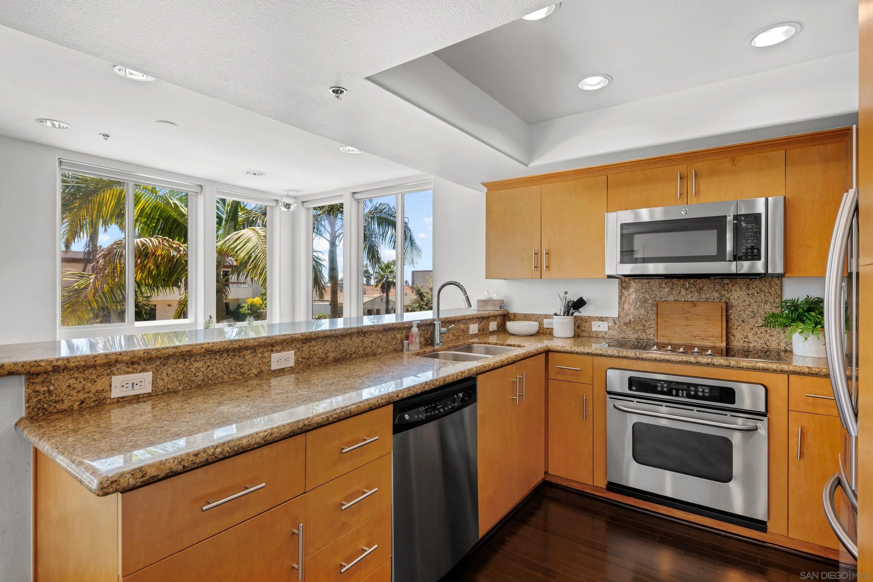 924 Hornblend Street