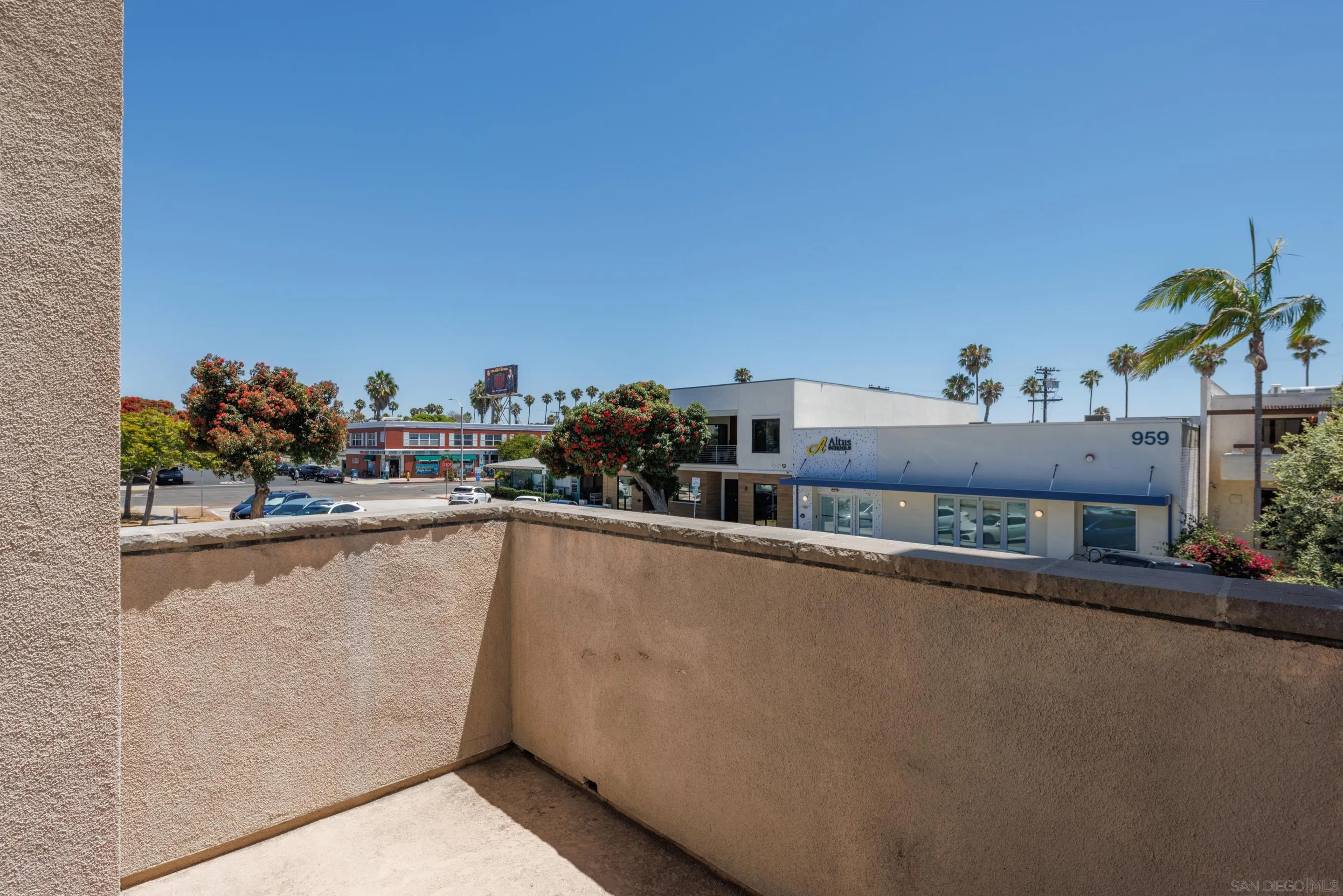 924 Hornblend Street