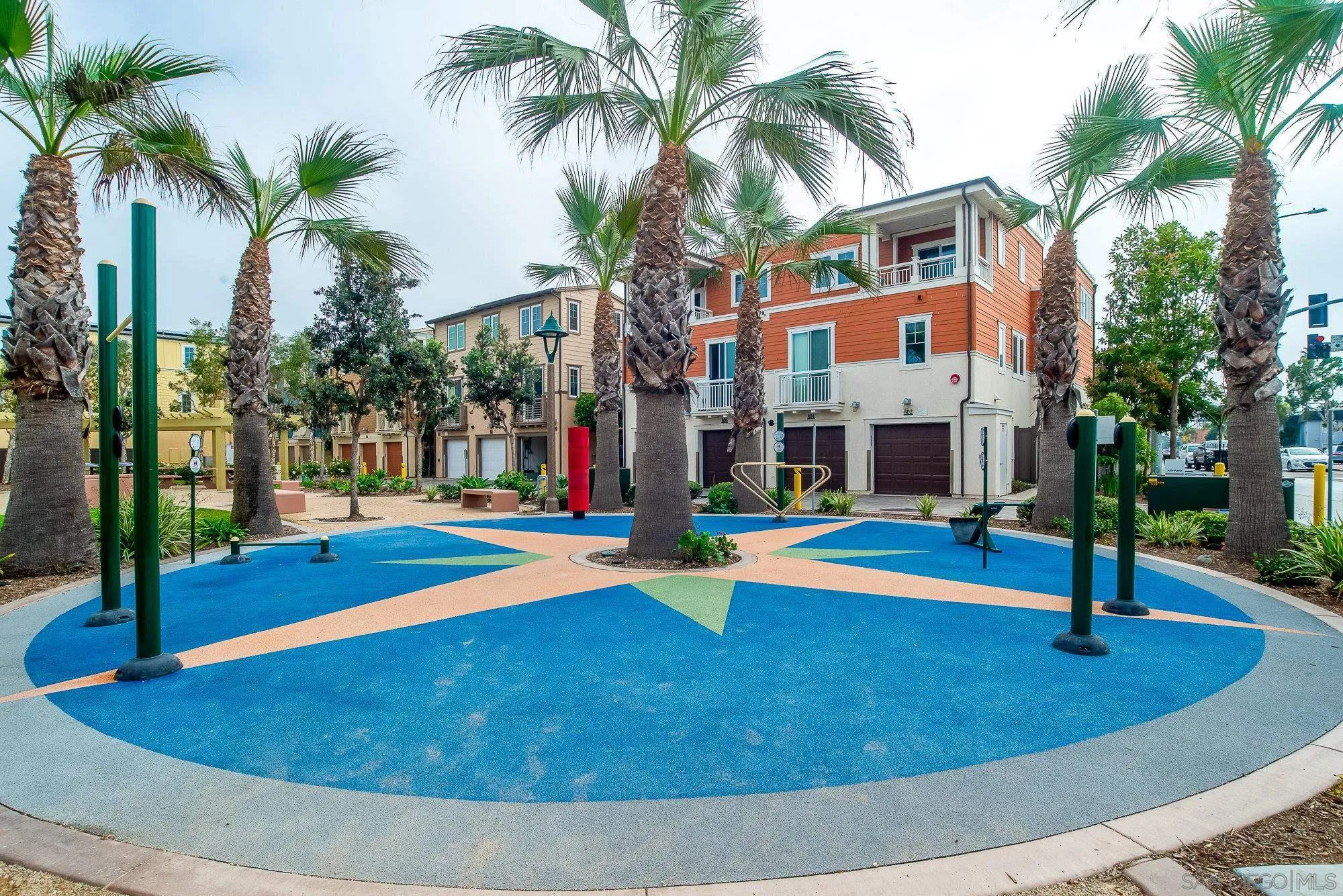 807 Santa Barbara Pl