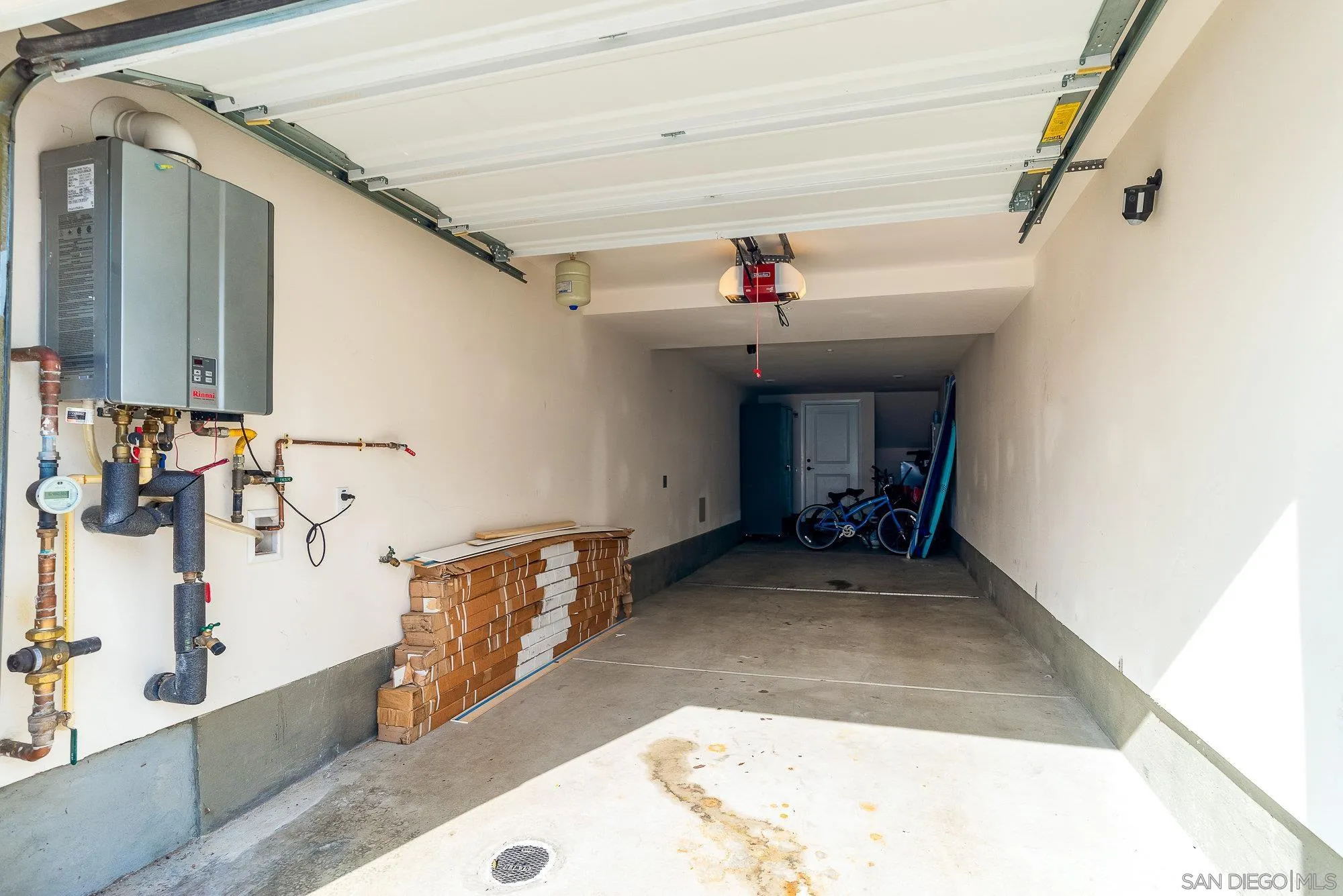 807 Santa Barbara Pl