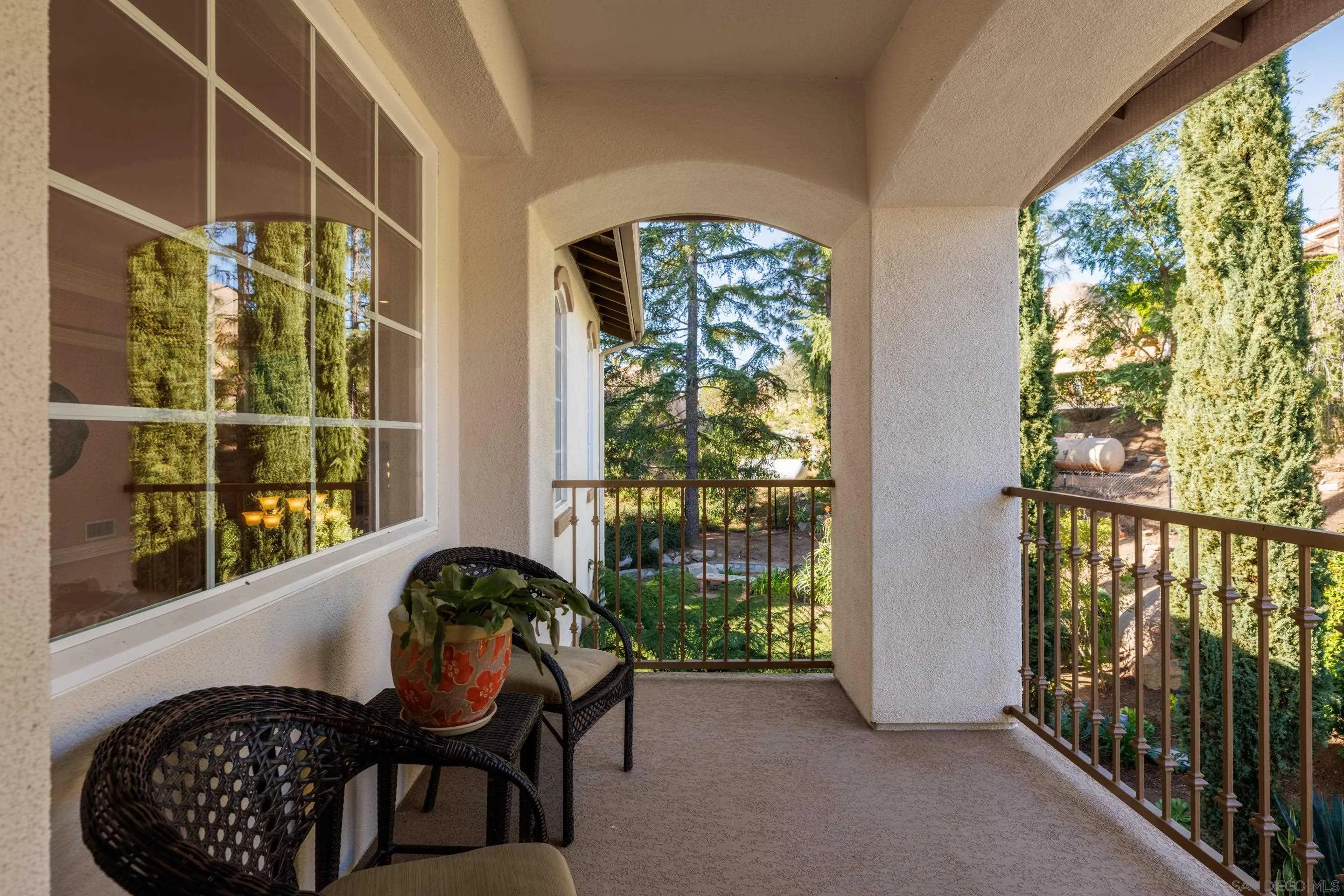 29166 Meadow Glen Way West