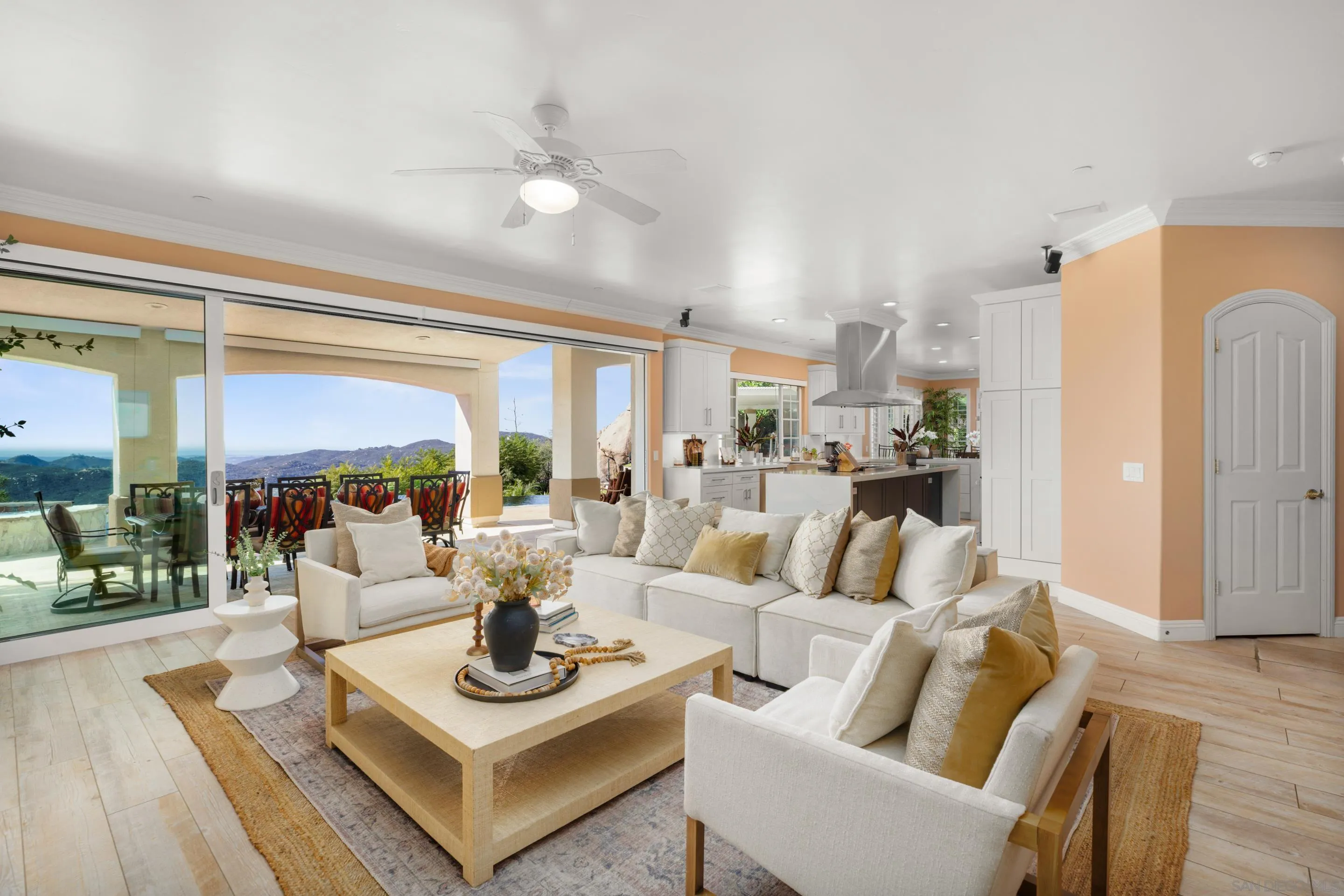 29166 Meadow Glen Way West