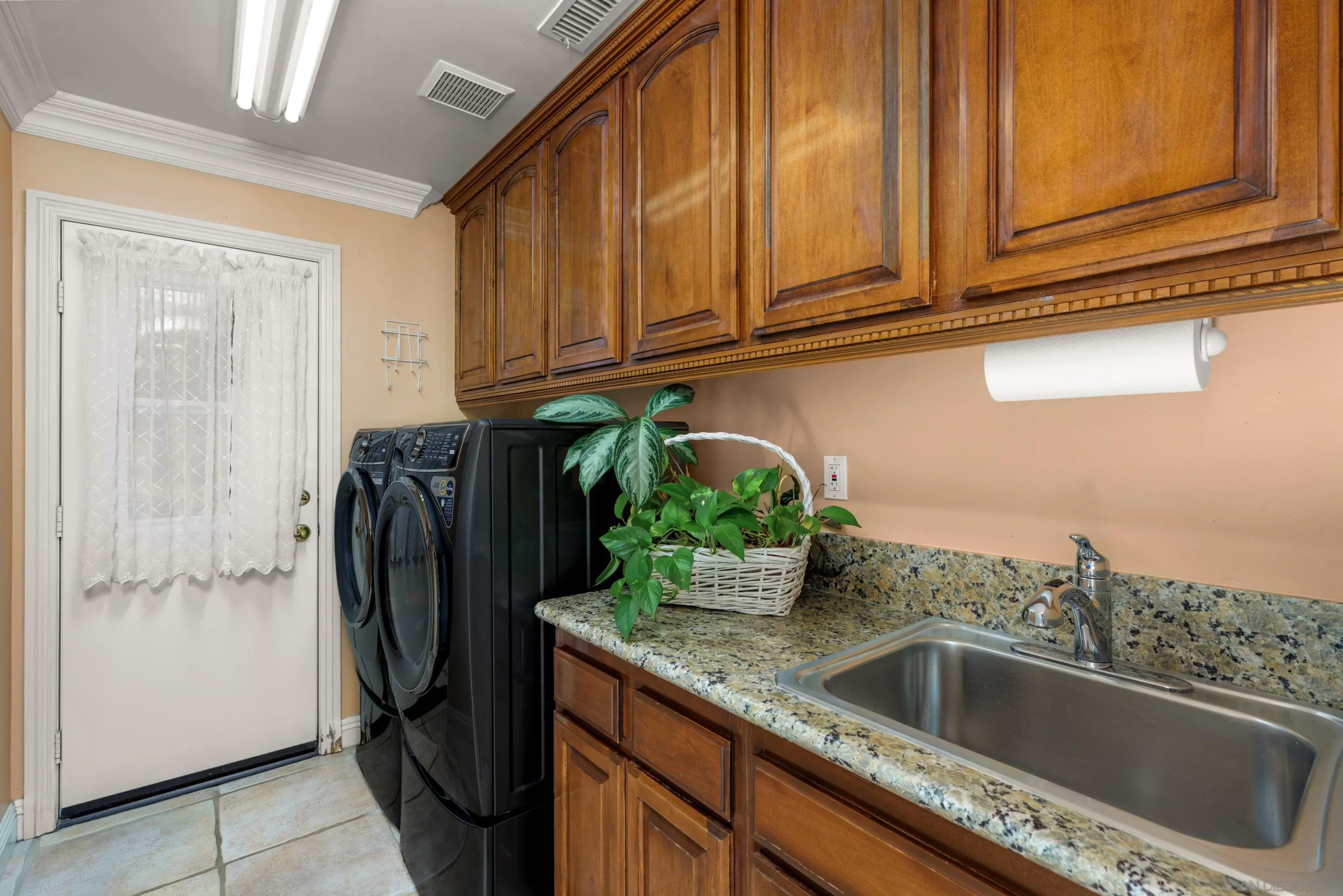 29166 Meadow Glen Way West