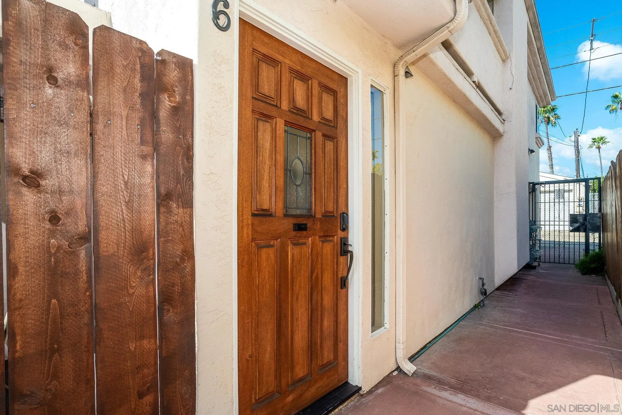 1548 Thomas Ave Unit 6