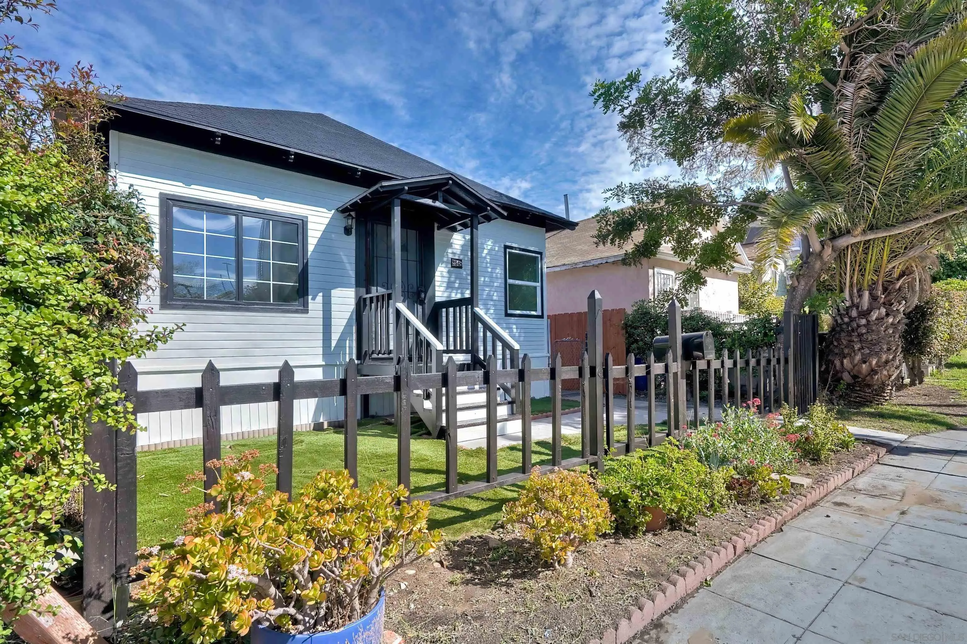 2548 Island Ave