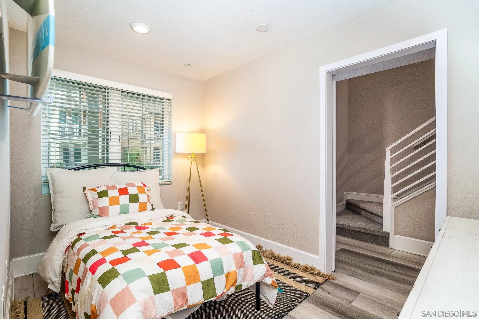 807 Santa Barbara Pl