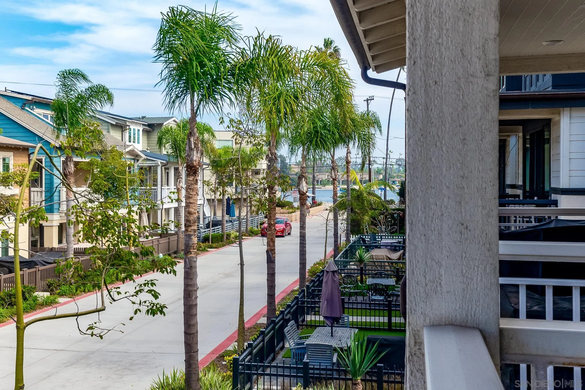 807 Santa Barbara Pl