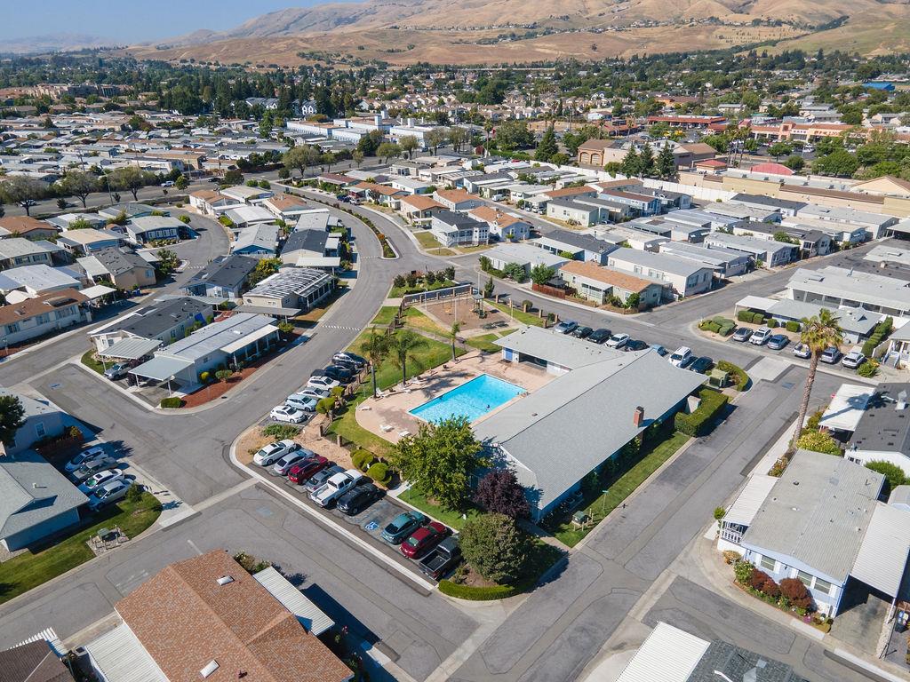 120 Dixon Landing RD 182