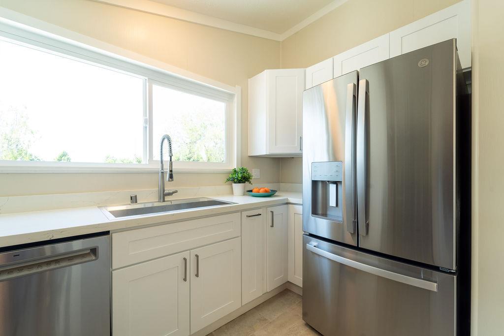 120 Dixon Landing RD 182