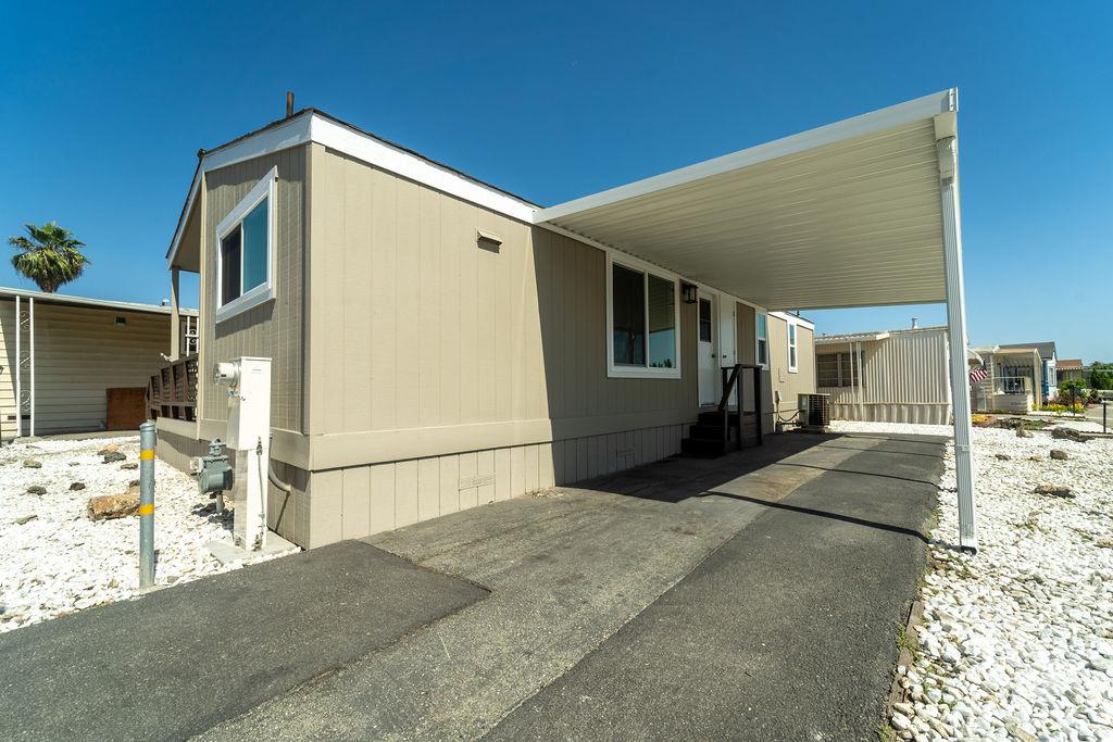 120 Dixon Landing RD 182