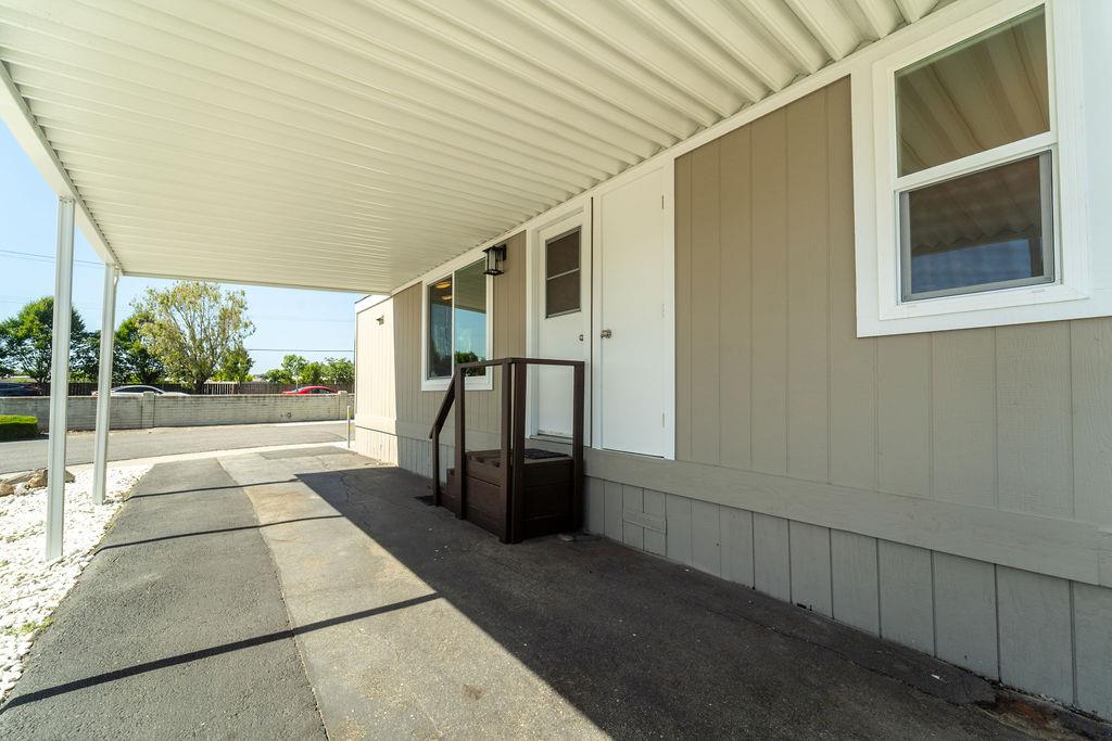 120 Dixon Landing RD 182