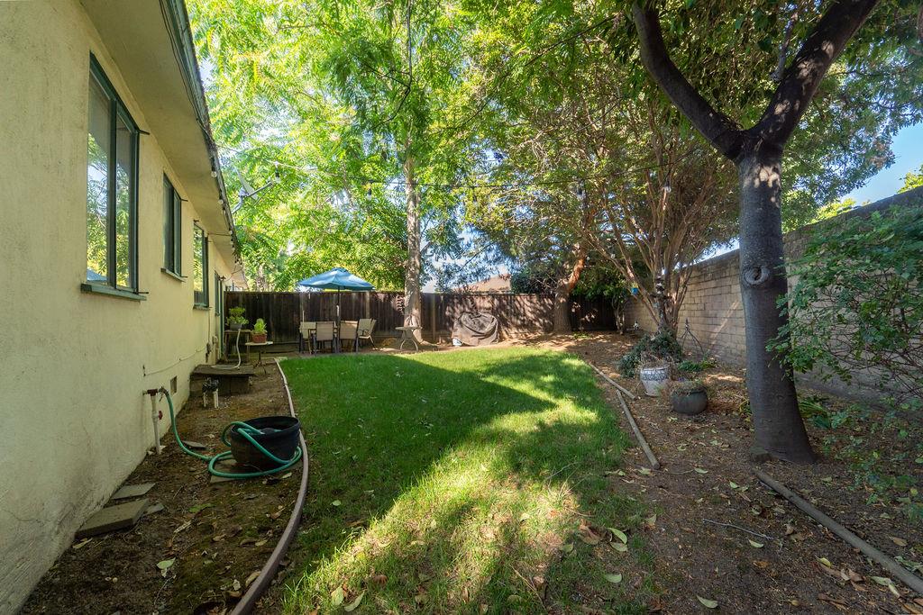972 Michael DR