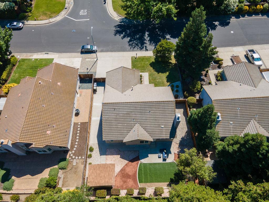 880 Megan RD