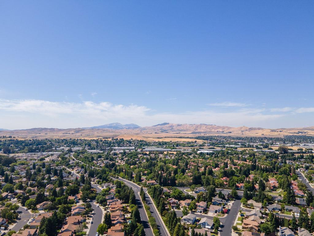 880 Megan RD