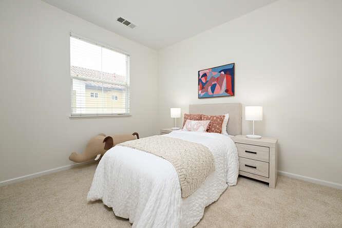 772 Messina Gardens LN