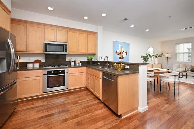 772 Messina Gardens LN