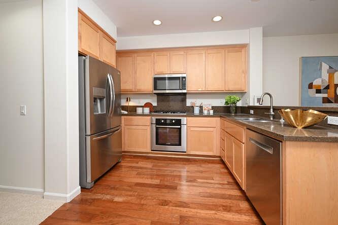 772 Messina Gardens LN