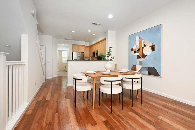 772 Messina Gardens LN