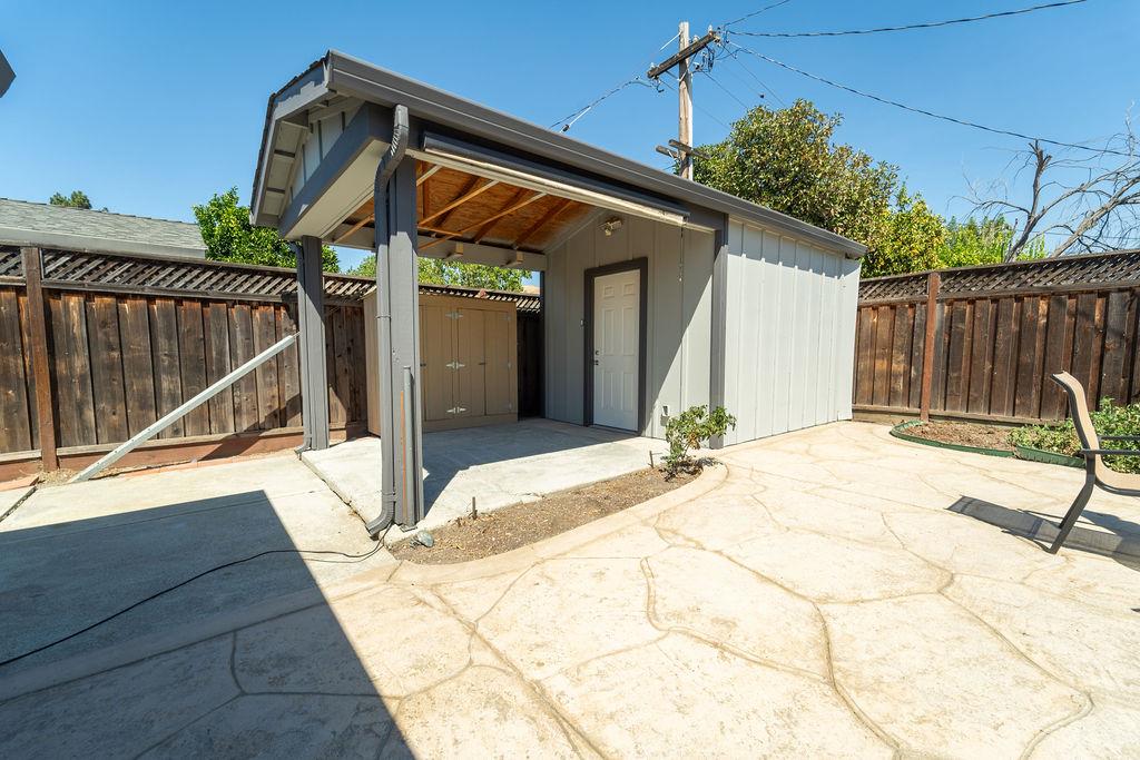1113 Park Brook CT