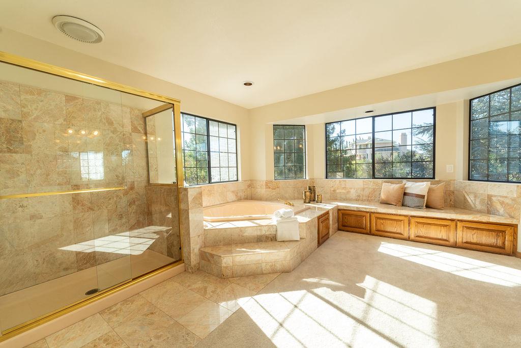 924 Hunter LN
