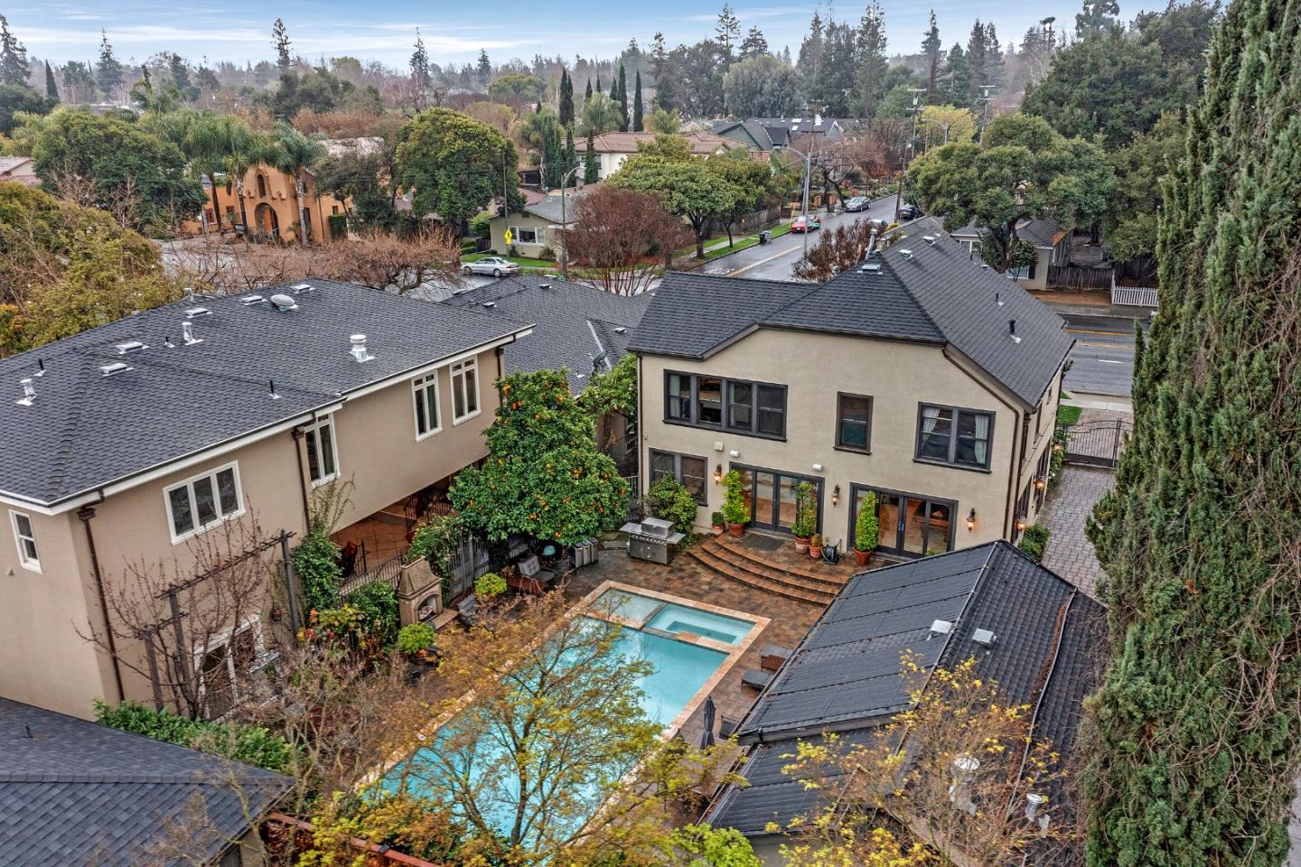 1538 Lincoln AVE