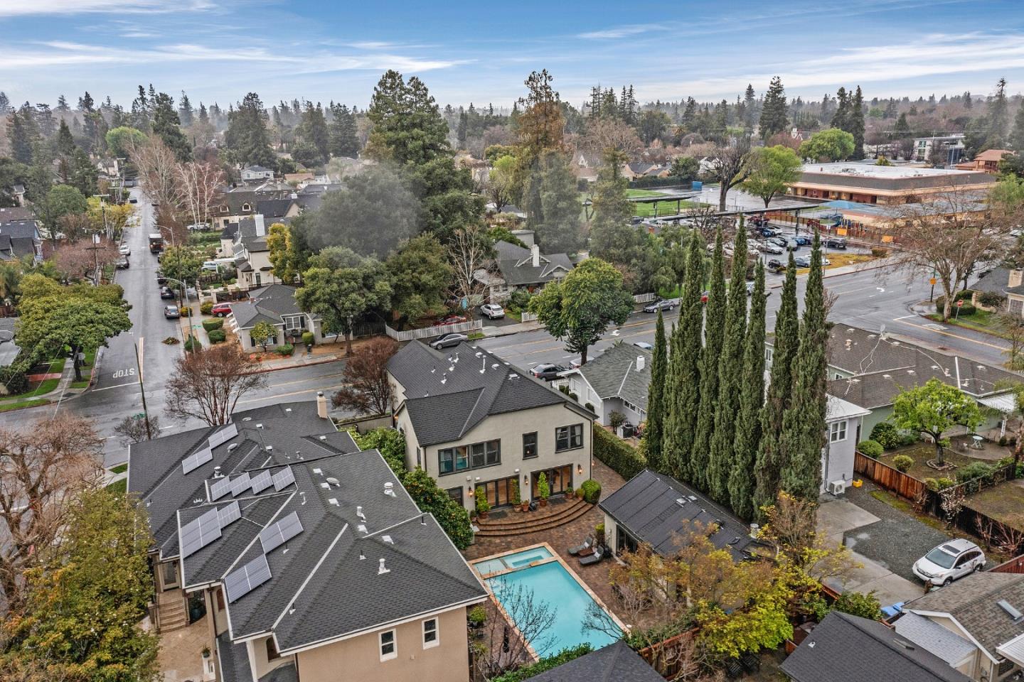 1538 Lincoln AVE