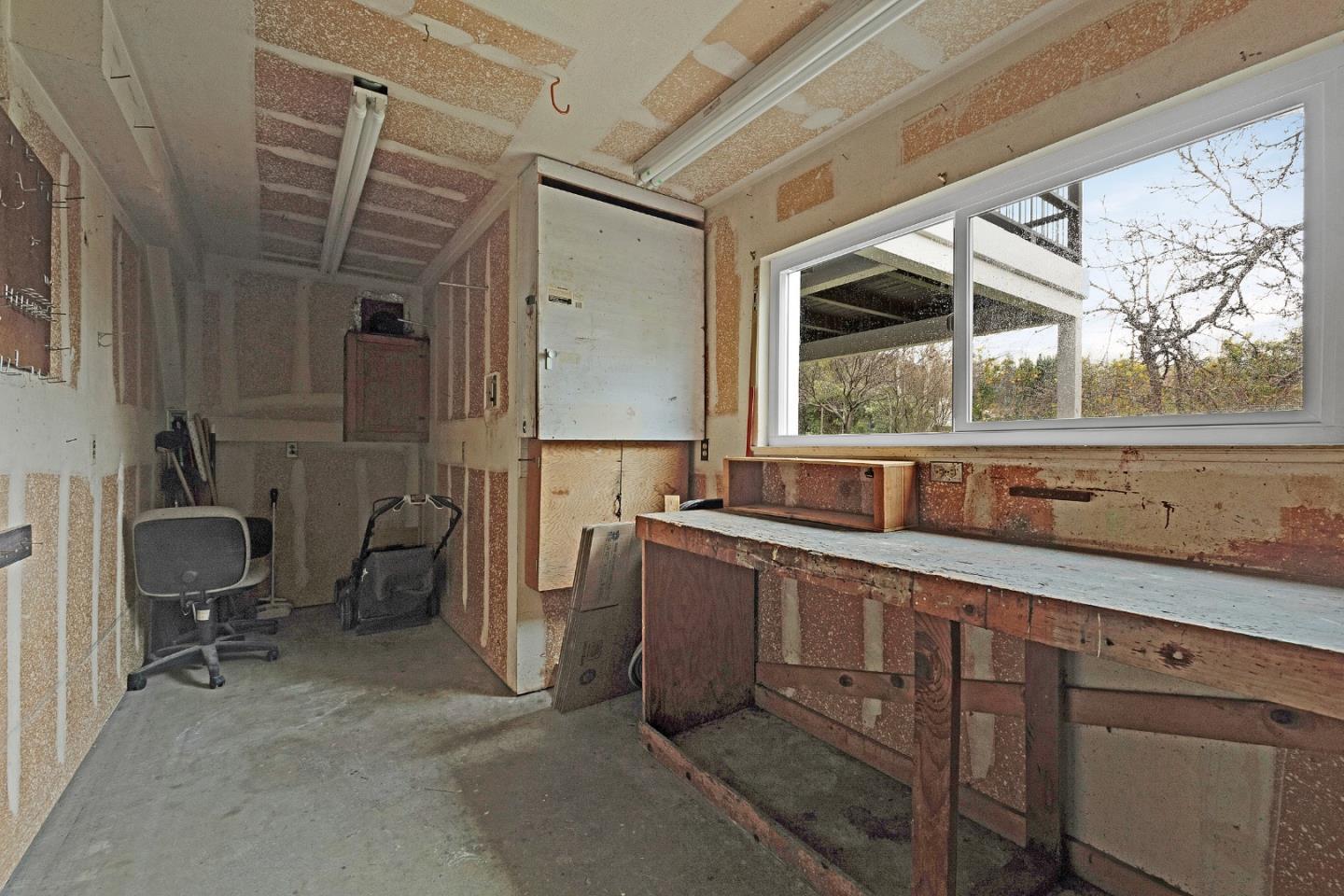 180 Mill Creek RD